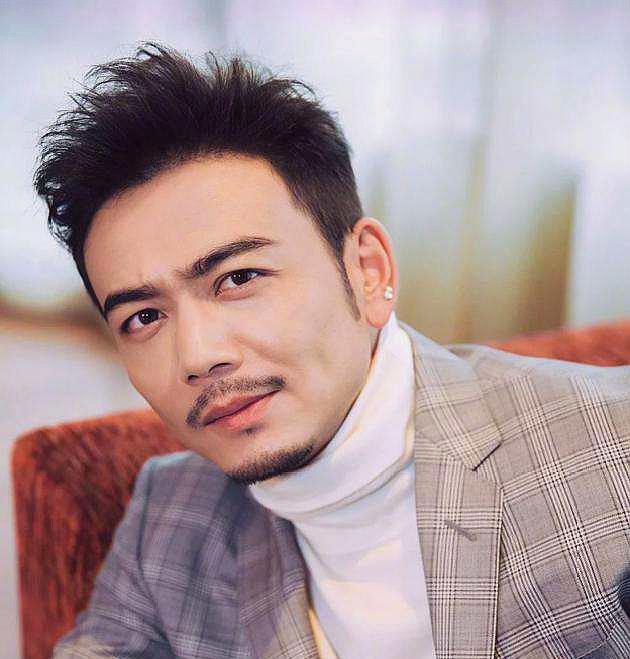 闫安谈吃瓜,揭秘吃瓜背后的趣味与智慧